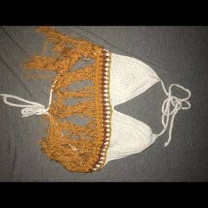 Cute bralette/crop top.